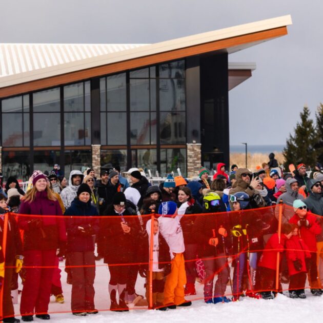 Spectators at Alpine Ski Club on Club Championship's weekend. 