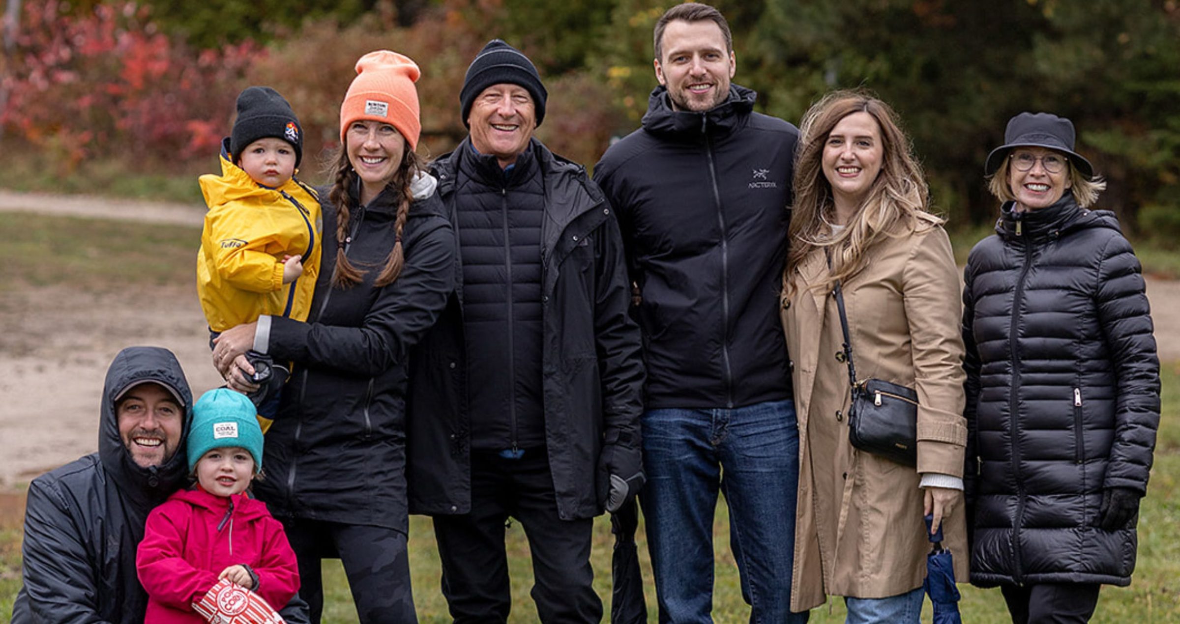 happy-smiling-family-fall